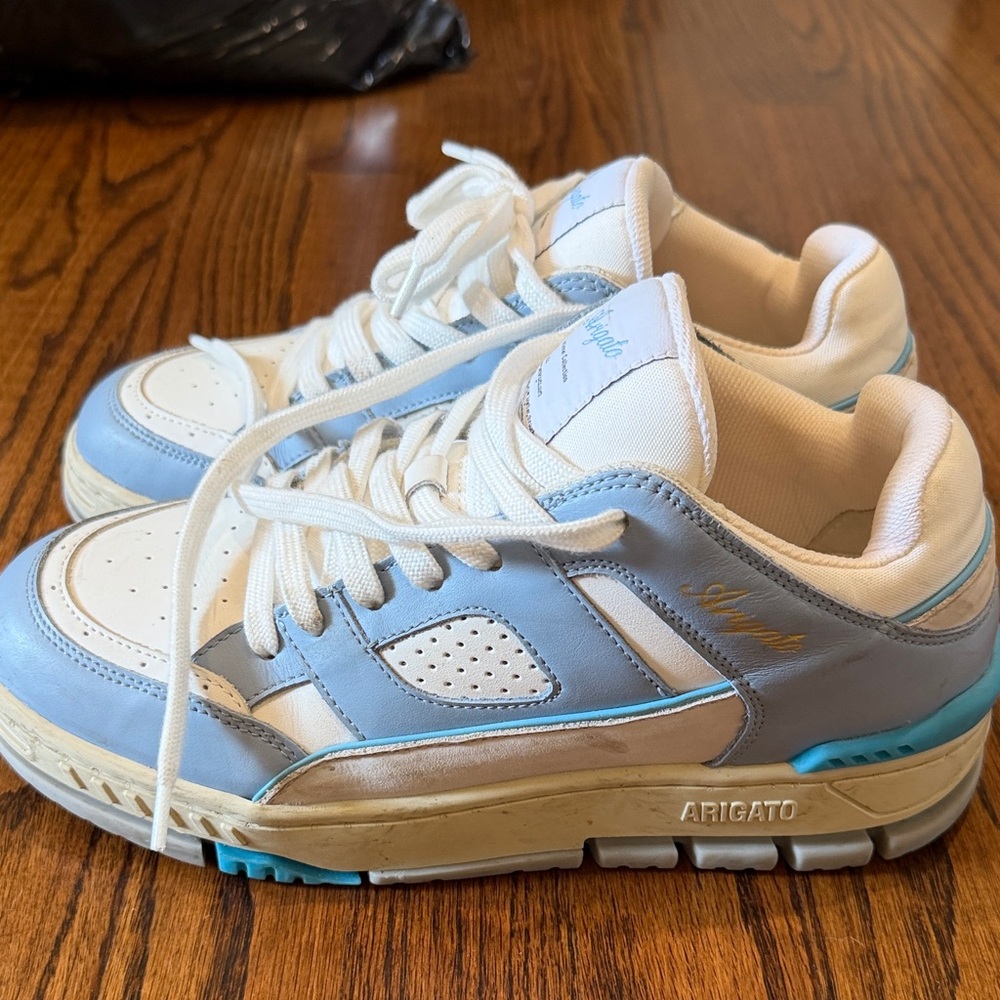 Axel Arigato White and Light Blue Retro Low-Top Sneakers EU39
